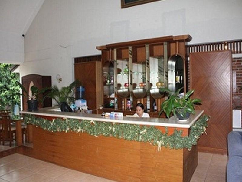 Edelweis Hotel Bandung Exterior photo